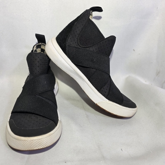 Vans ULTRARANGE GORE HI Black‎ Women's 6 - Picture 2 of 7